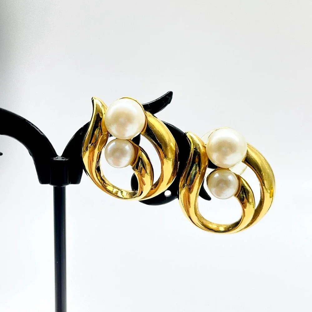 Vintage Avon Faux Pearl Gold Tone Swirl Pierced Earrings Statement Signed
